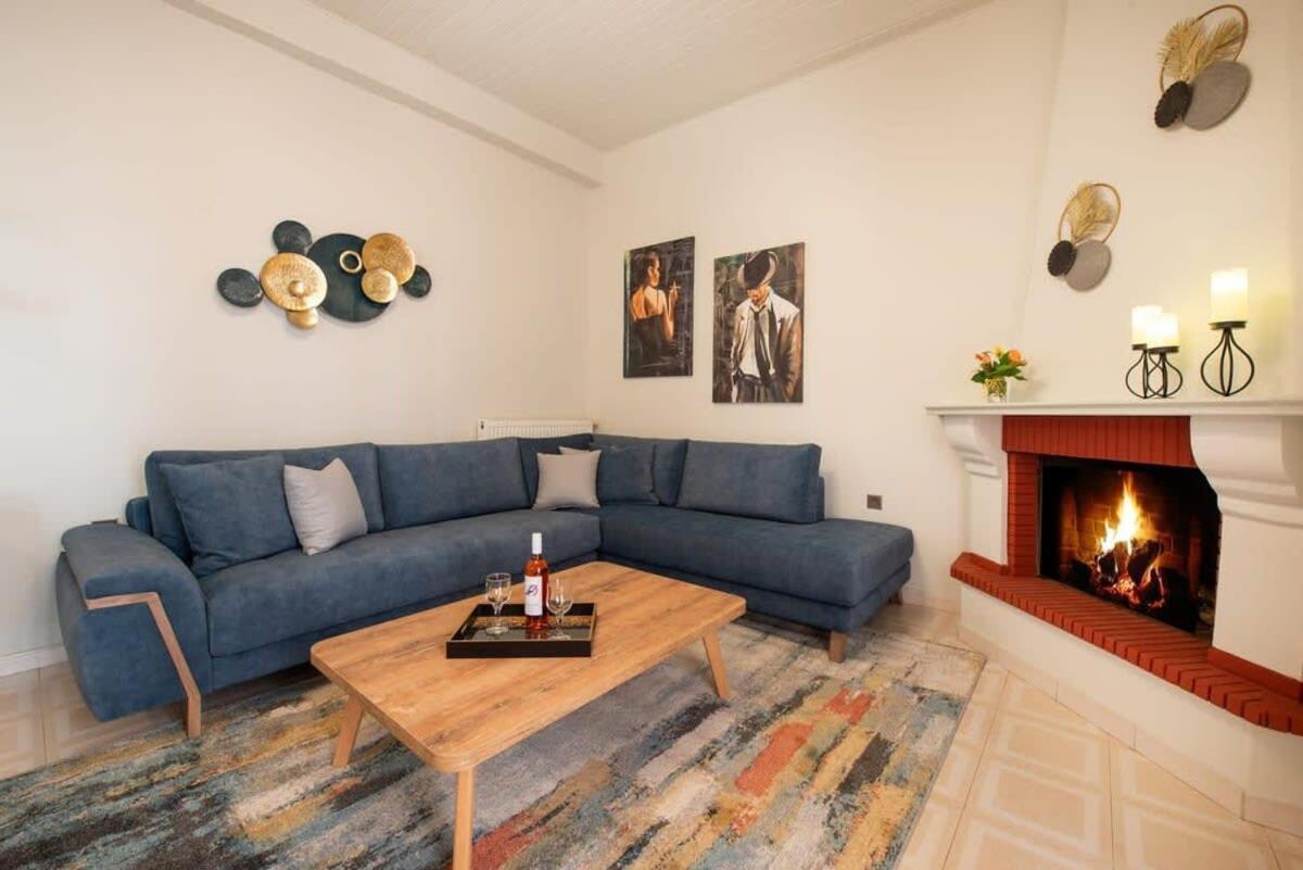 Dolce Favola Nomad Casa - Kalamata'S City Getaway Eksteriør bilde